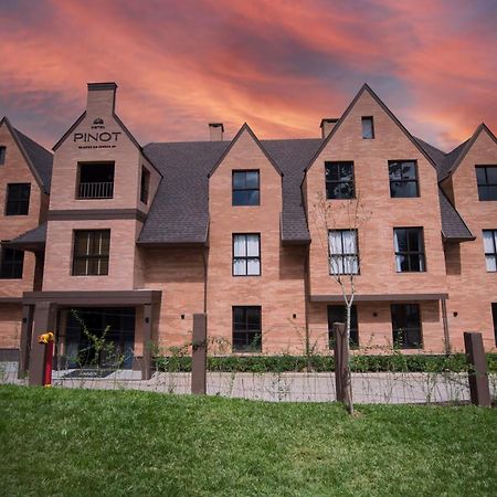 Pinot Hotel Campos do Jordao Luaran gambar