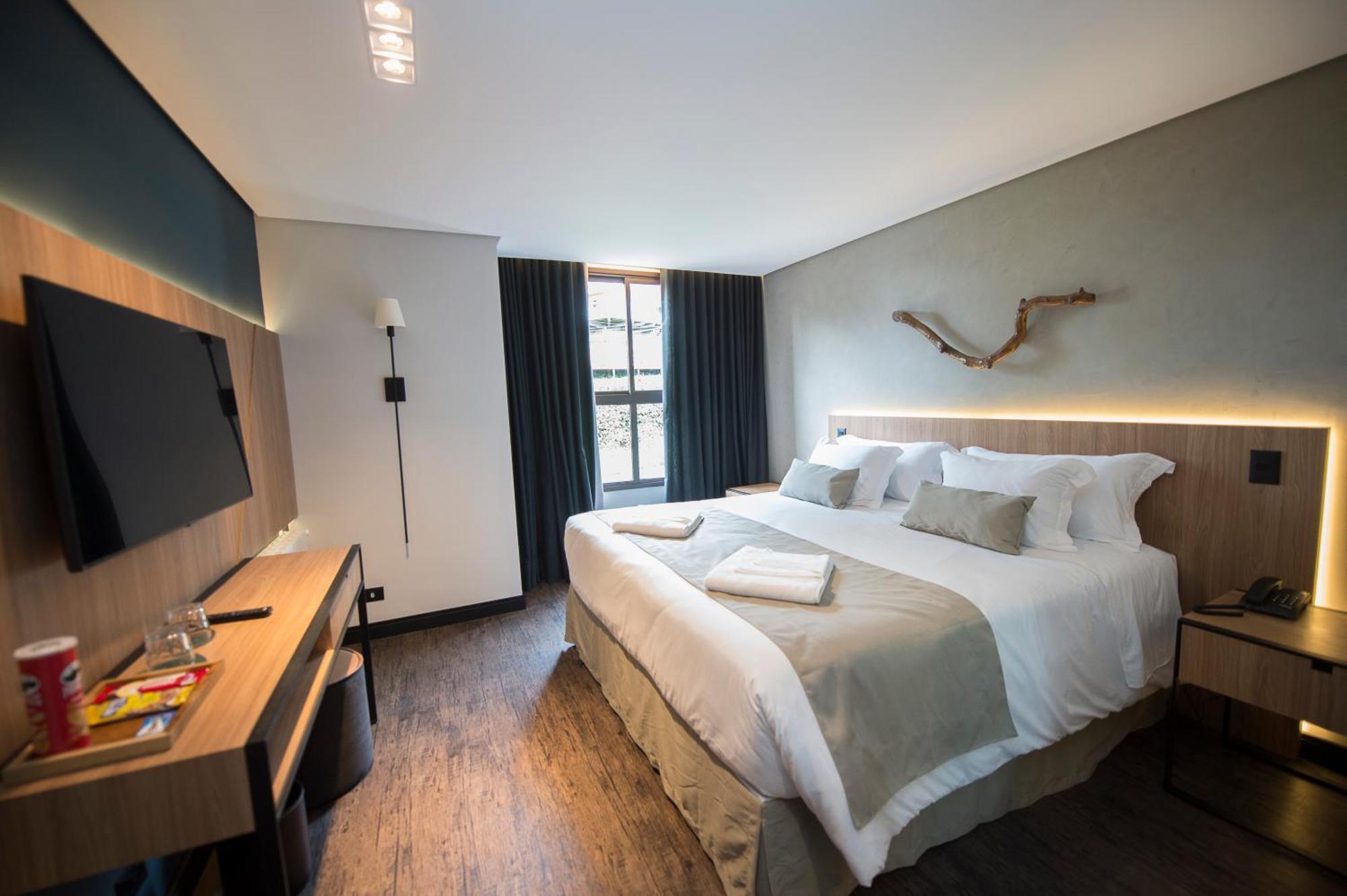 Pinot Hotel Campos do Jordao Luaran gambar